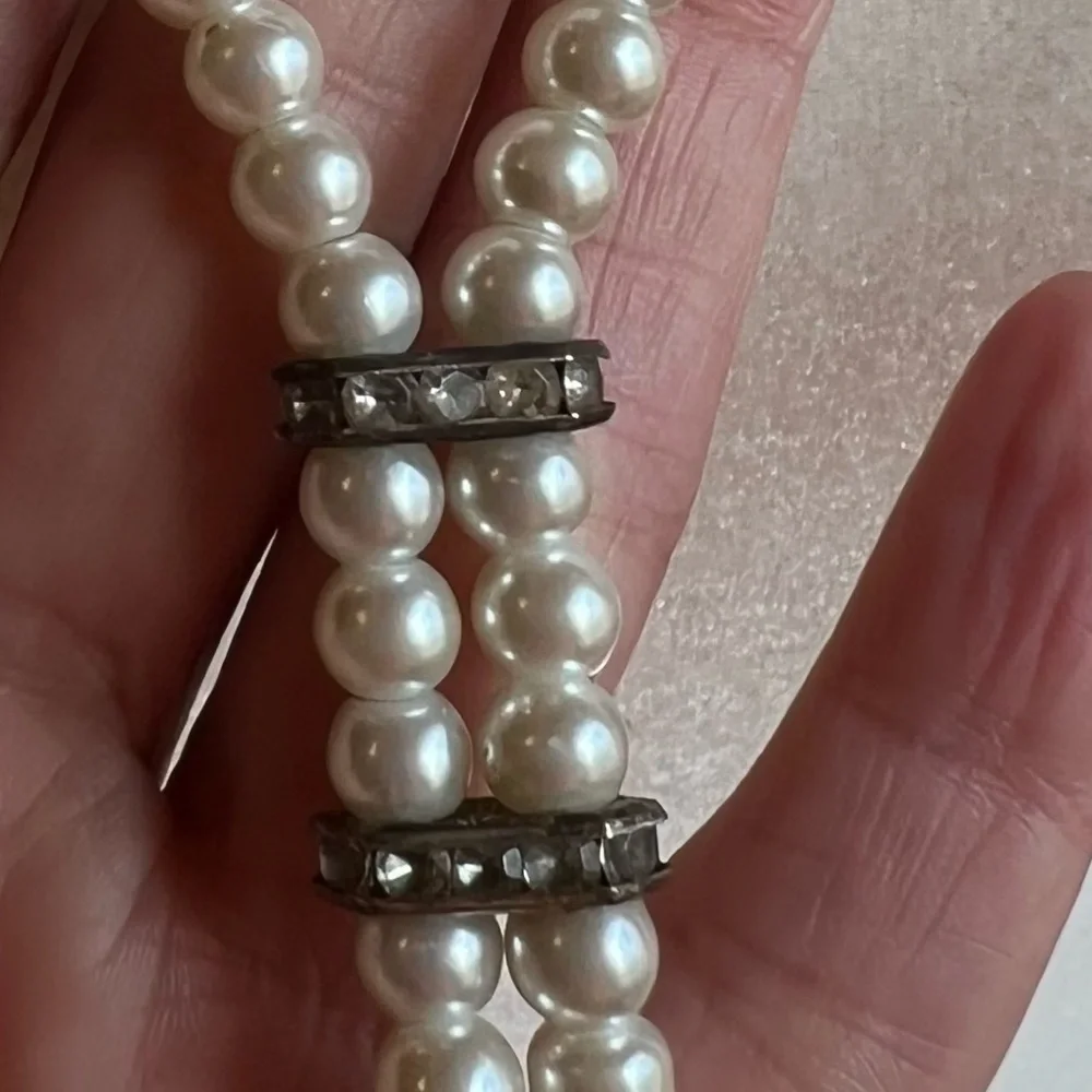 Vintage Pearl drop pendant style bolero necklace rhinestones 16